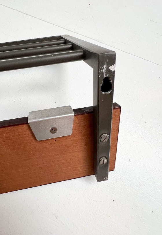 Image 1 of Pastellfarbener Garderobenständer aus Holz, 1970er Jahre