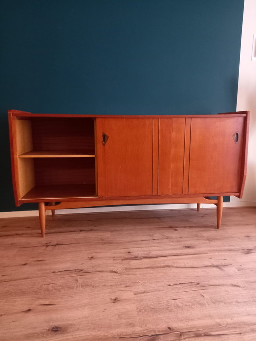 Sideboard aus der Mitte des Jahrhunderts