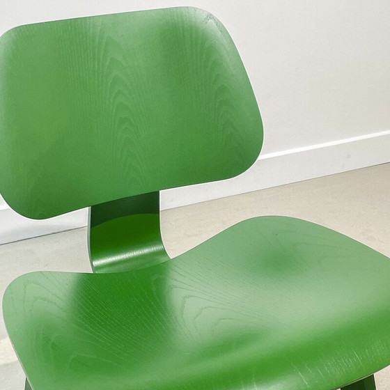 Image 1 of Vintage Lcw chairs by Charles and Ray Eames for Herman Miller, 1945