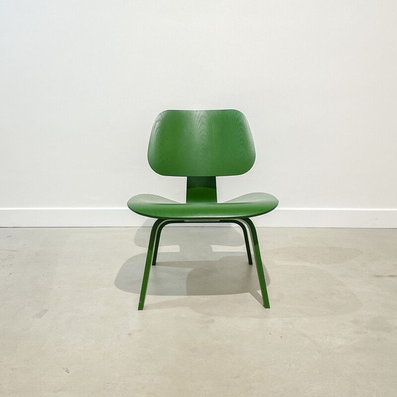 Image 1 of Vintage Lcw chairs by Charles and Ray Eames for Herman Miller, 1945