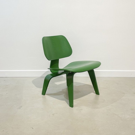 Image 1 of Vintage Lcw chairs by Charles and Ray Eames for Herman Miller, 1945