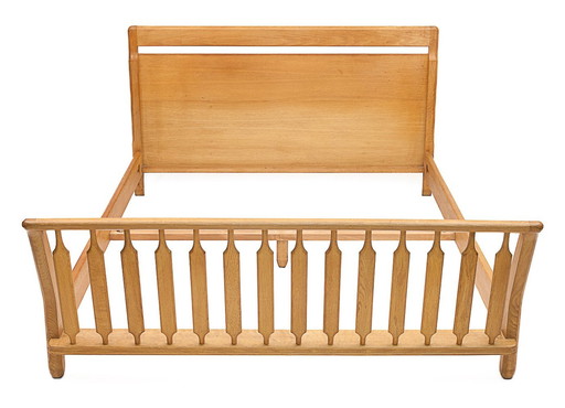 Bett Von Guillerme Und Chambron