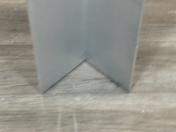 Image 1 of Deadgood Aluminium Tisch