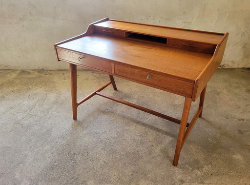 Mid Century Dänischer Schreibtisch aus Teakholz, 1950