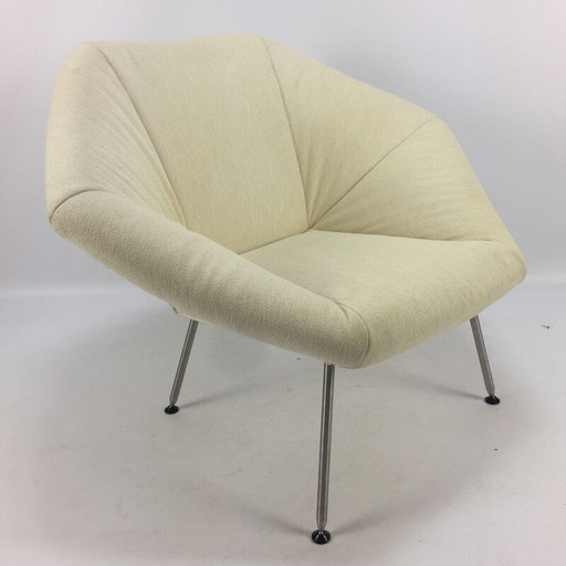 Vintage Cocktail Sessel mit Füßen aus Metall und Stoff