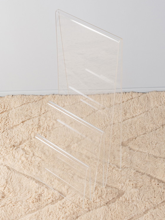 Image 1 of  Einzigartiger Kleiderständer