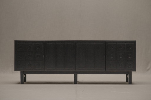 Brutalistisches Sideboard