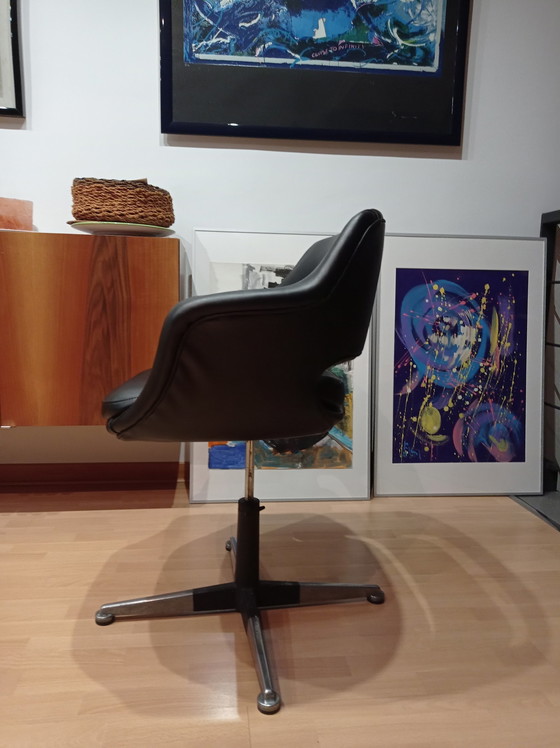 Image 1 of Cassina Olli Mannermaa Stuhl