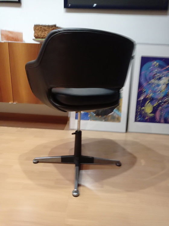 Image 1 of Cassina Olli Mannermaa Stuhl