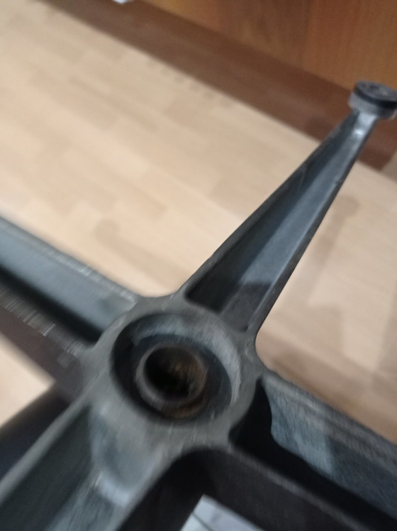 Image 1 of Cassina Olli Mannermaa Stuhl