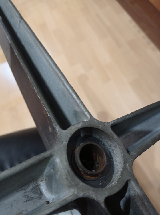 Image 1 of Cassina Olli Mannermaa Stuhl