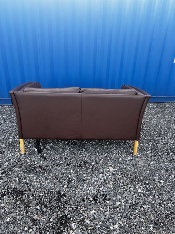 Image 1 of Dänisches Zweisitzer-Sofa aus braunem Leder 1970er Jahre