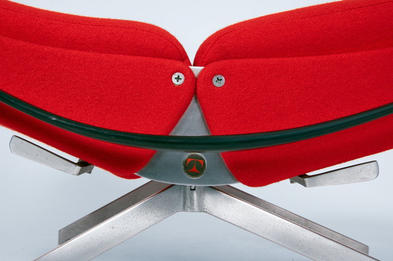 Image 1 of P40 Lounge Chair von Tecno - Osvaldo Borsani