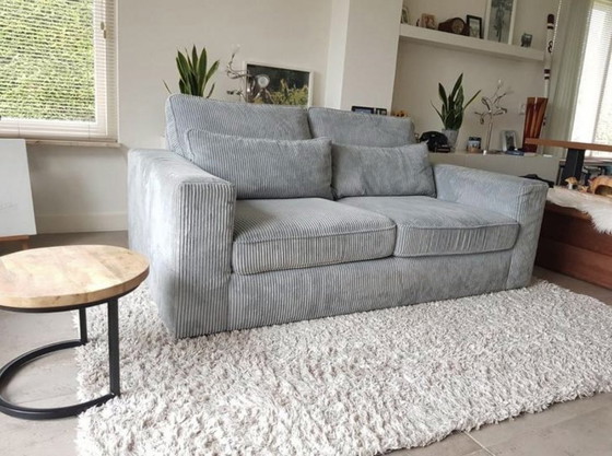 Image 1 of Sofa aus geripptem Stoff 2,5/3 Sitzer