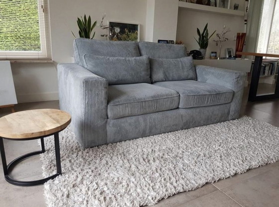 Image 1 of Sofa aus geripptem Stoff 2,5/3 Sitzer