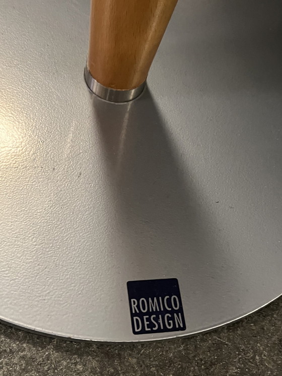 Image 1 of Postmoderner Beistelltisch, Memphis-Stil, 1990er Jahre