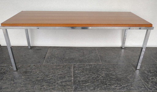 Vintage Couchtisch mit umkehrbarer Platte