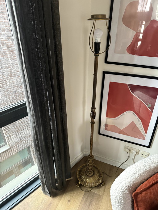 Vintage Stehlampe mit Details