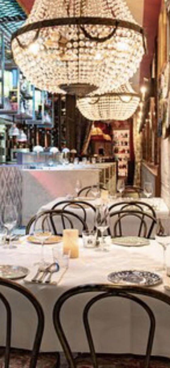 Image 1 of 10x Thonet-Stühle mit neuem schwarzem Stoff