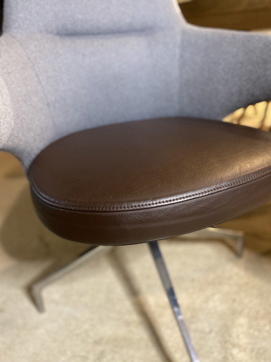 Image 1 of Vorsitzender der Coalesse Massaud-Konferenz