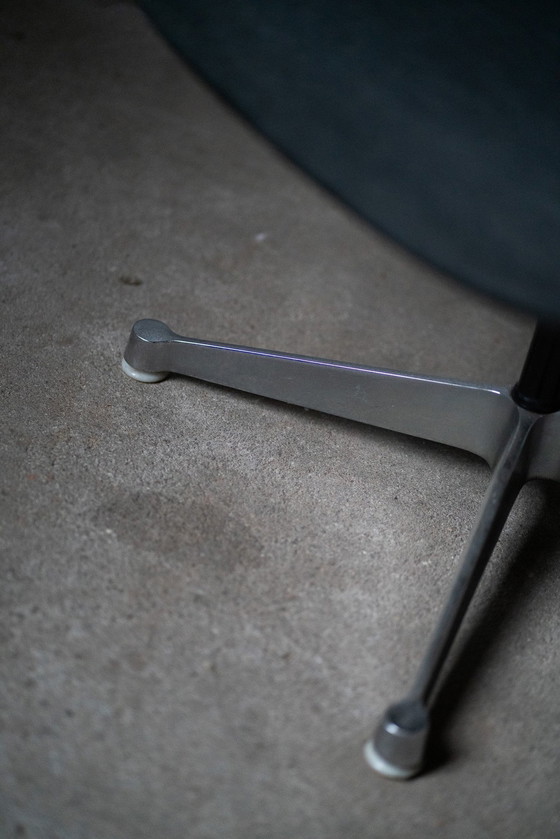 Image 1 of 4 Pac Sessel Herman Miller