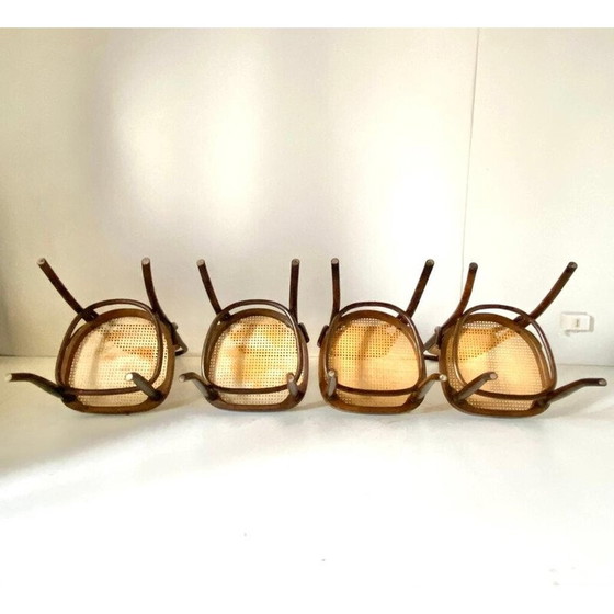Image 1 of Satz von 4 vintage Esszimmerstühlen aus gebogener Buche im Stil von Thonet, Österreich 1970