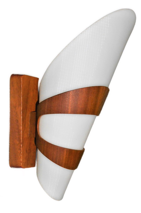 Image 1 of Wandleuchte im Stil von Louis Kalff