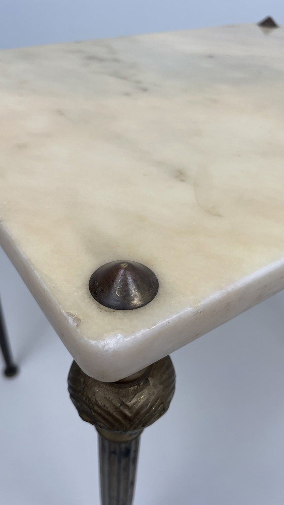 Image 1 of Vintage-Marmor-Beistelltisch auf Messingbeinen