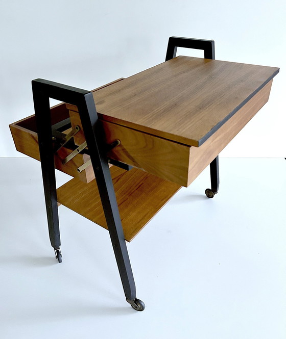 Image 1 of Mid Century Aufbewahrungsbox auf Rädern