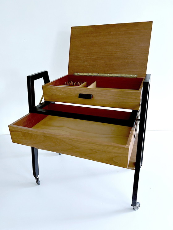 Image 1 of Mid Century Aufbewahrungsbox auf Rädern