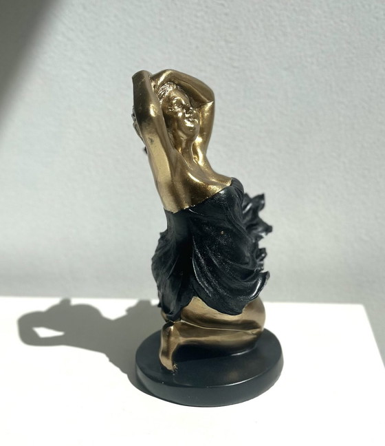 Image 1 of Dancing Lady Image