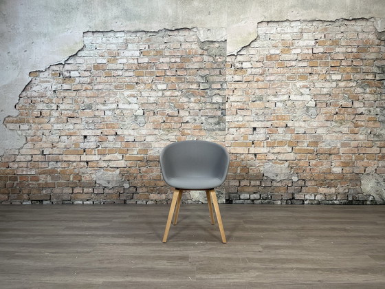 Image 1 of Hay AAC 23 grauer Stuhl