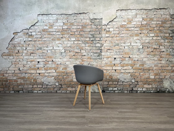 Image 1 of Hay AAC 23 grauer Stuhl