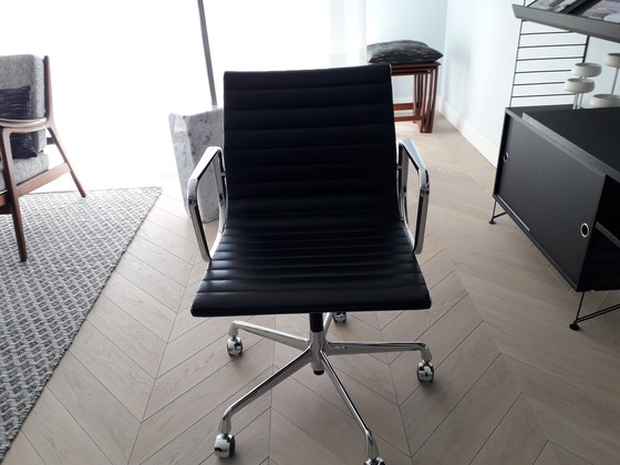 Image 1 of Vitra Modell EA117 Design Charles & Ray Eames