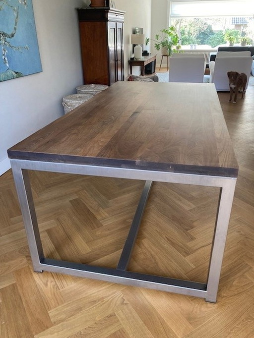 Linteloo Solution Esstisch aus Nussbaum