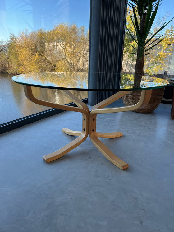 Image 1 of Sigurd Ressell Falcon-Tisch