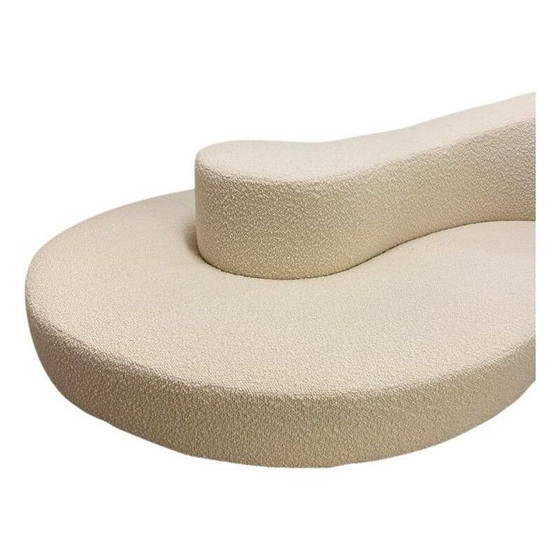 Image 1 of Zeitgenössisches Sofa Wave Curved "Borne" aus weißem Boucle-Stoff, Italien