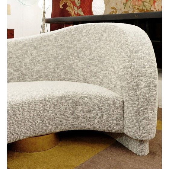 Image 1 of Zeitgenössisches Sofa Wave Curved "Borne" aus weißem Boucle-Stoff, Italien