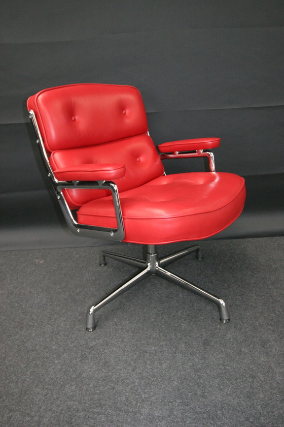 Image 1 of Vitra Lobby Chair