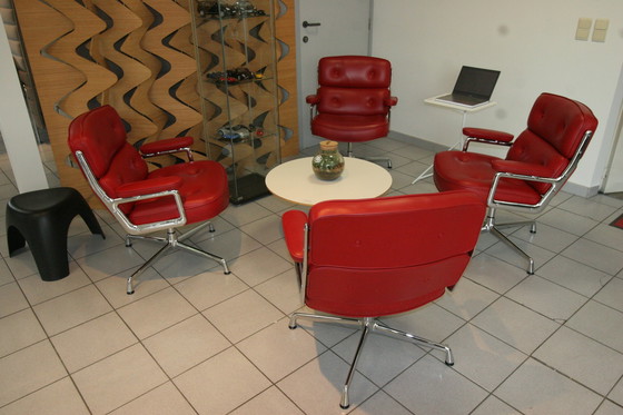 Image 1 of Vitra Lobby Chair