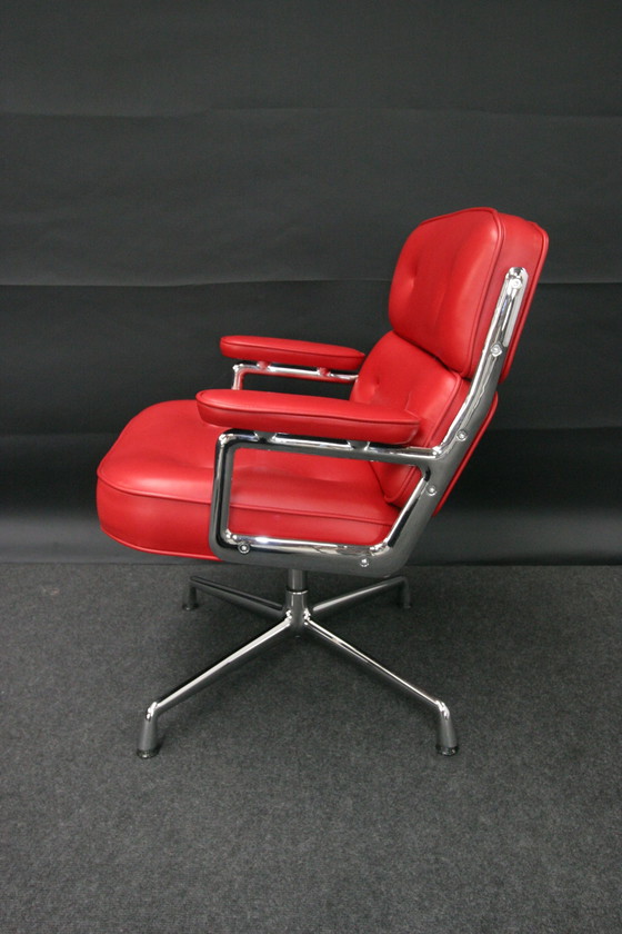 Image 1 of Vitra Lobby Chair