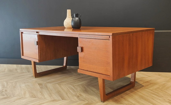 Image 1 of Mid-Century Schreibtisch | Jahrgang