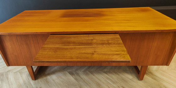 Image 1 of Mid-Century Schreibtisch | Jahrgang
