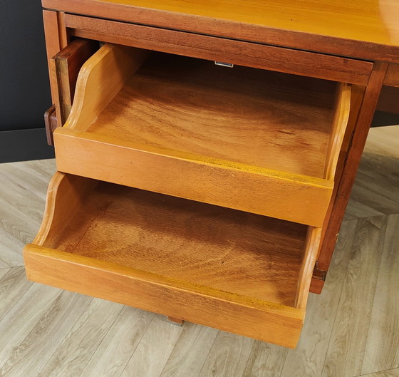 Image 1 of Mid-Century Schreibtisch | Jahrgang