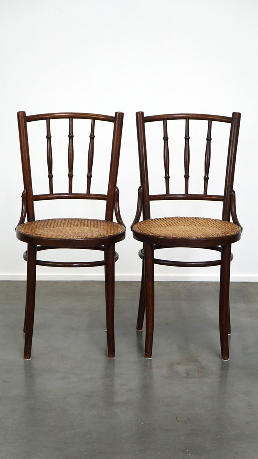 4 X Thonet Bistrostuhl mit mattiertem Sitz