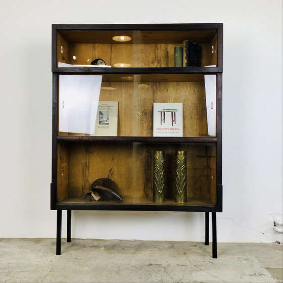 Image 1 of Vintage Vitrine