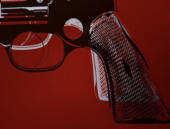 Image 1 of Andy Warhol: "Guns, C.1981-82 Weiß und Schwarz auf Rot".