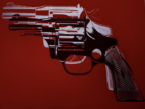 Image 1 of Andy Warhol: "Guns, C.1981-82 Weiß und Schwarz auf Rot".