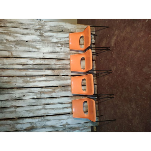 Satz von 4 orangefarbenen Vintage-Stühlen von Robin, 1970er