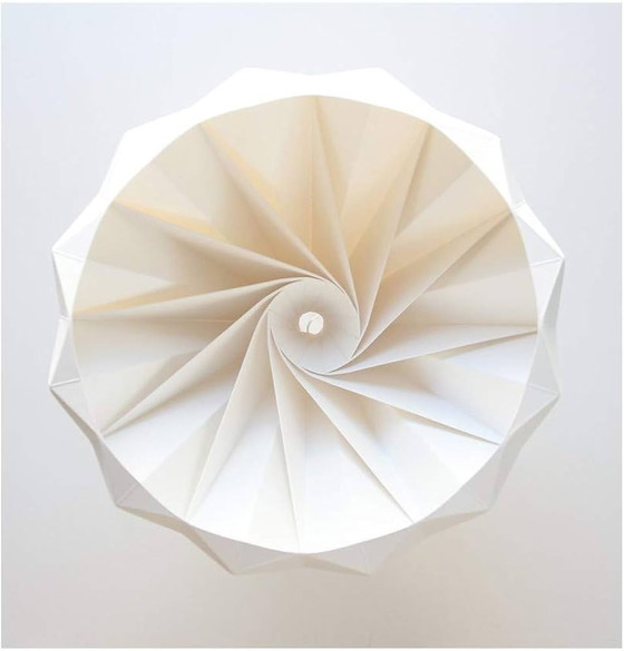 Image 1 of Papierdesigner-Lampen Snowpuppe